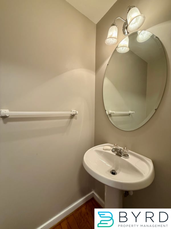 Building Photo - 1529 Olde Sage Ct