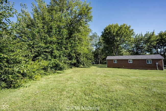 Building Photo - 2142 W US Hwy 40