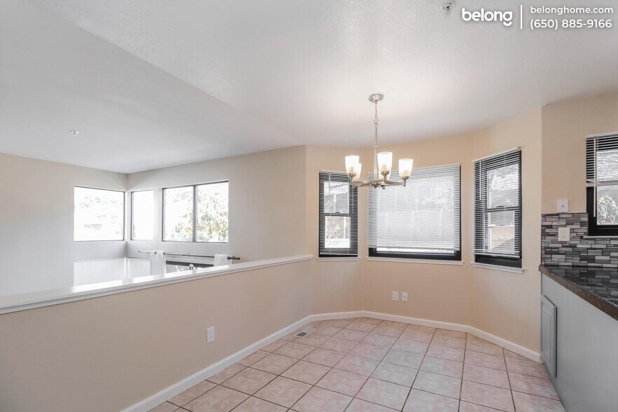 Building Photo - 412 Wood Hollow Dr