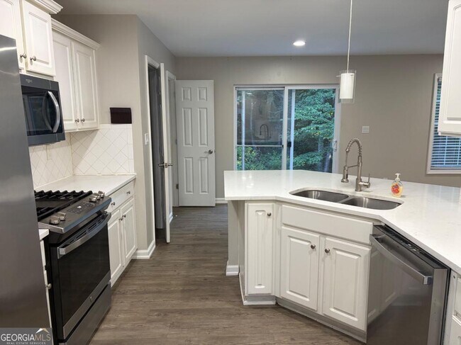 Building Photo - 1105 Trumpet Vine Ct SE