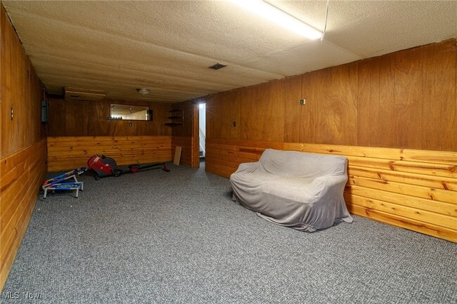 Building Photo - 4880 Anderson Rd