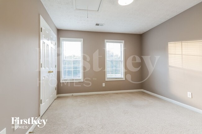 Building Photo - 2621 Conifer Green Way