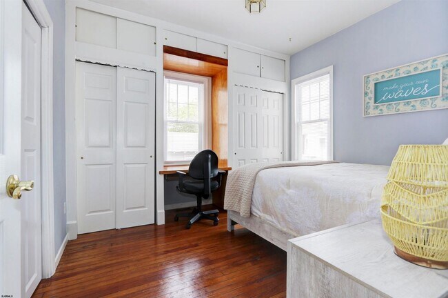 Building Photo - 9 N Weymouth Ave