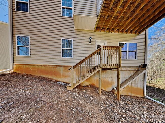 Building Photo - 211 Millstream Ridge