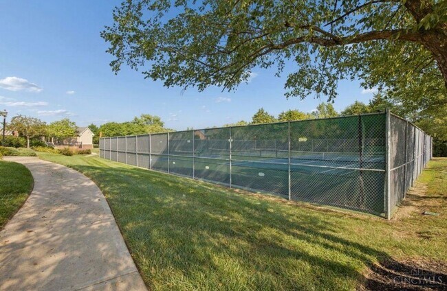 Building Photo - MAINEVILLE - Open concept 2 bed 2 bath condo