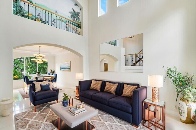 Building Photo - 5029 Forest Dale Dr