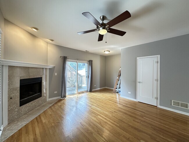 Building Photo - 724 N Willard Ct