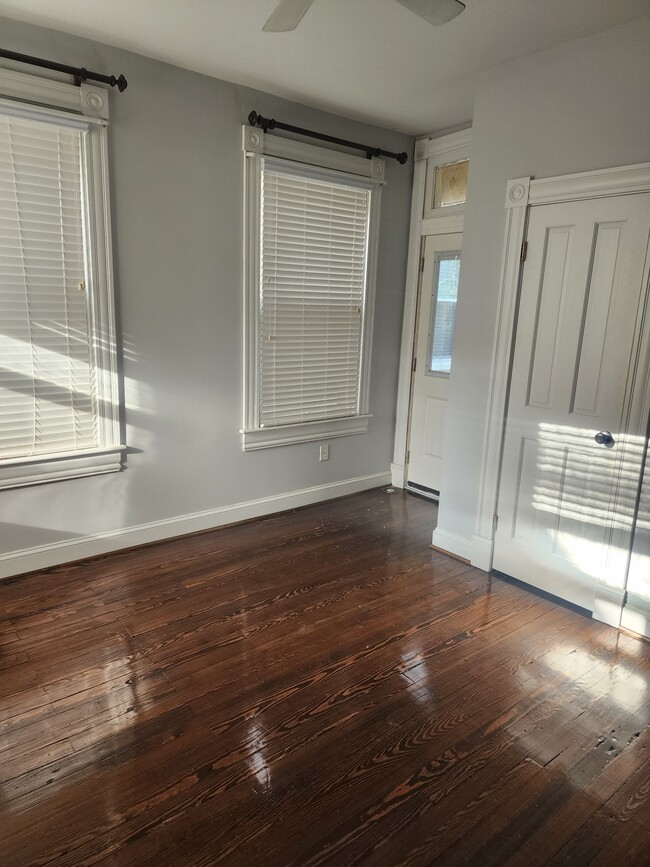 Building Photo - 436 Dinwiddie St