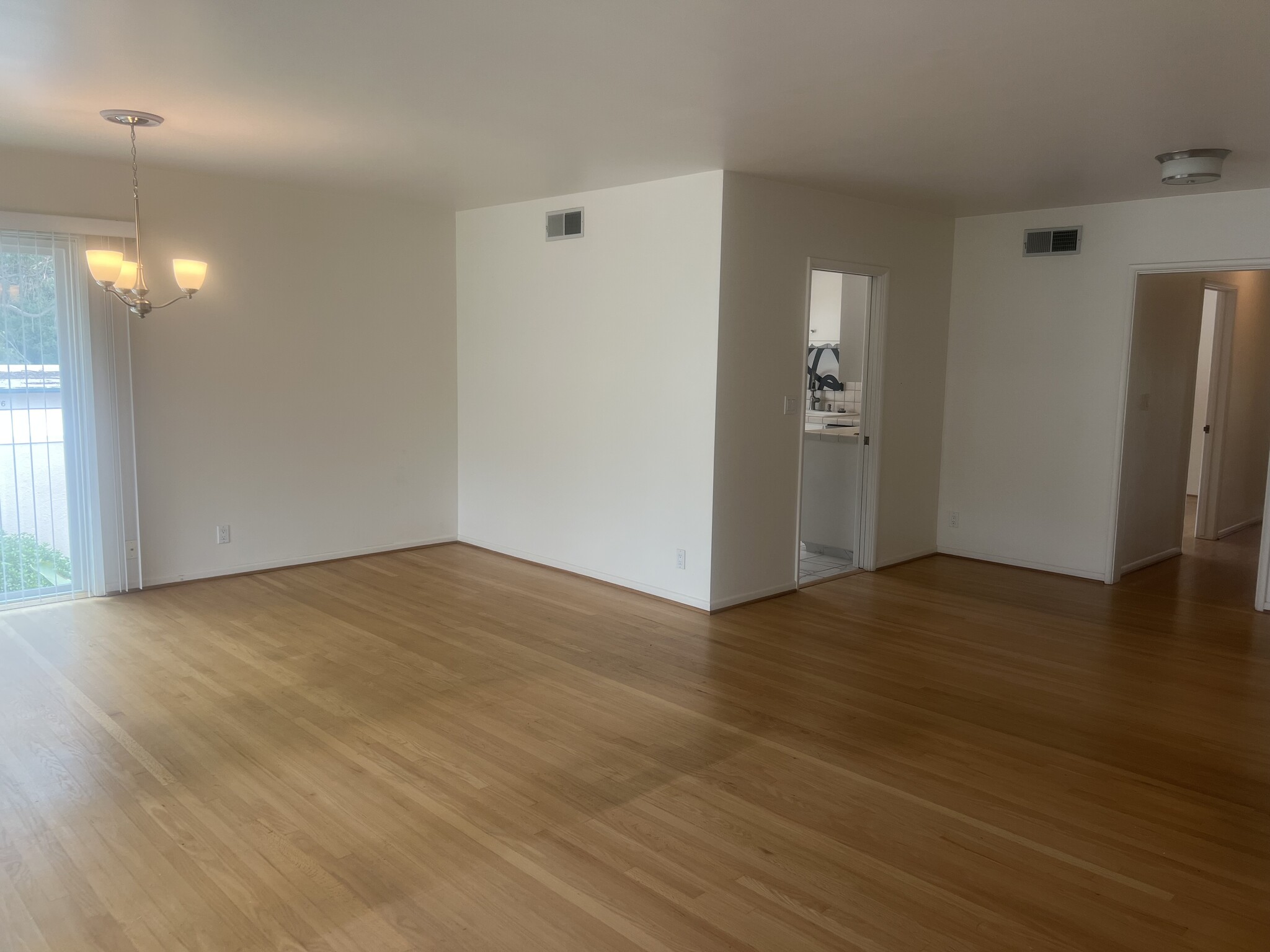 Living Area - 2030 State St