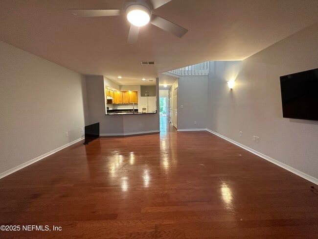 Building Photo - 11306 Lake Mandarin Cir E