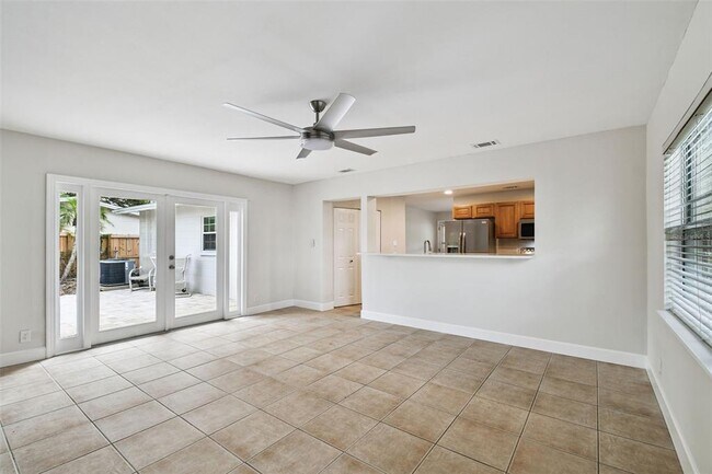 Building Photo - 4602 S Renellie Dr