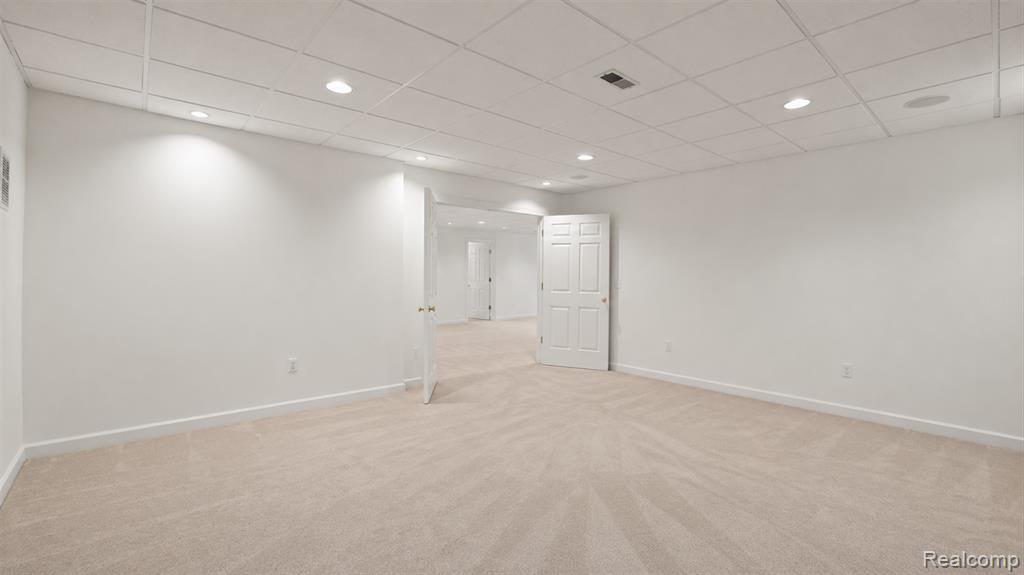 Building Photo - 14 Beresford Ct