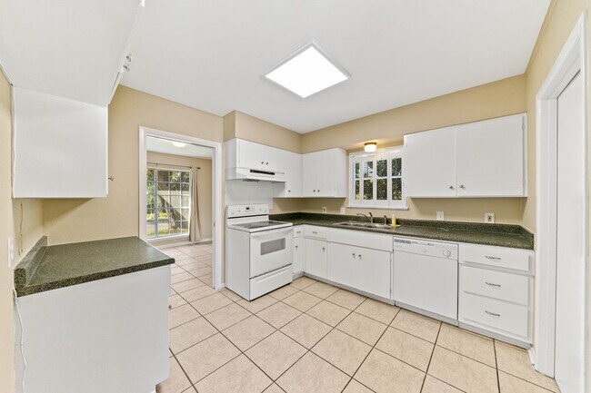 Building Photo - 3611 Stonehaven Dr San Antonio TX 78230
