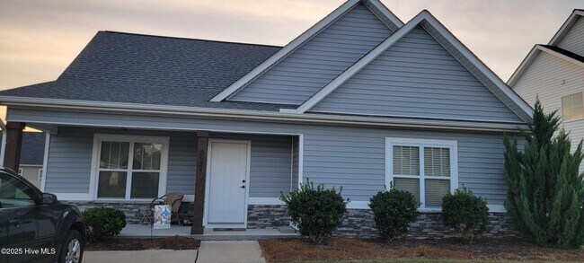 Primary Photo - 3924 Pensacola Dr