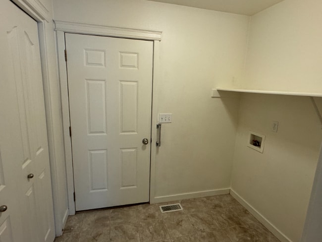 Building Photo - 2212 Pintail Ct