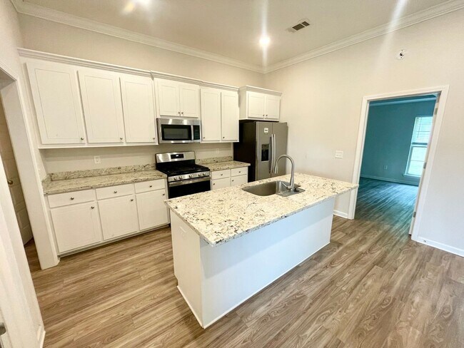 Building Photo - 4/2 for Rent in Brandon 042!!