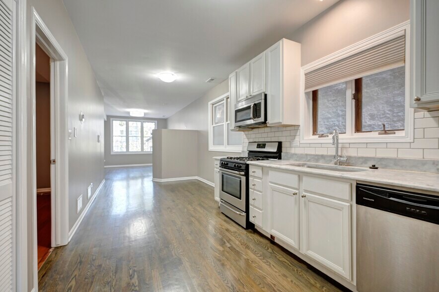 Building Photo - 1444 N Campbell Ave