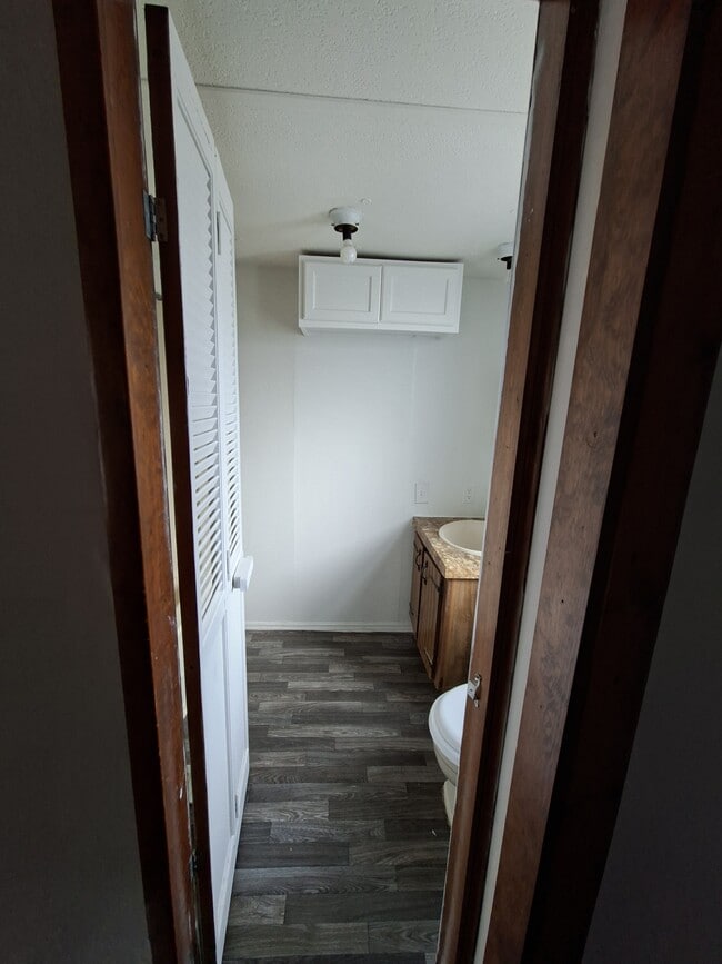 Building Photo - 1925 Bacons Bridge Rd