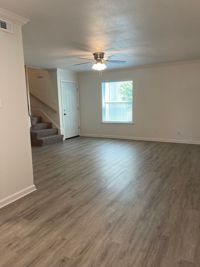 Building Photo - Pearl Street Townhomes