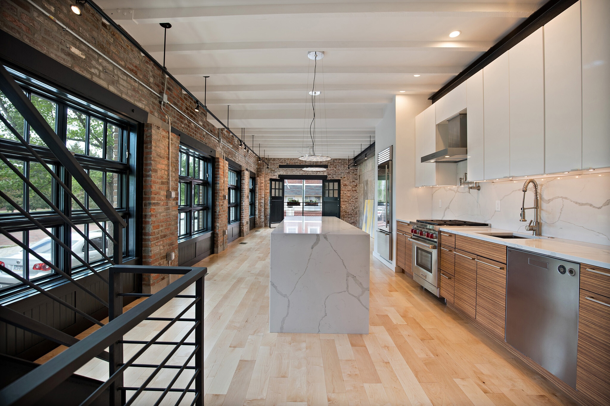 Building Photo - 318 N Lawrence St