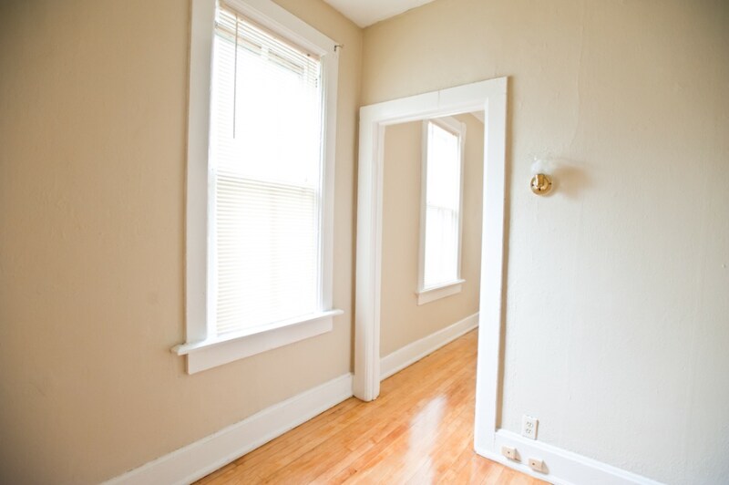 Building Photo - 3221 N Newhall St