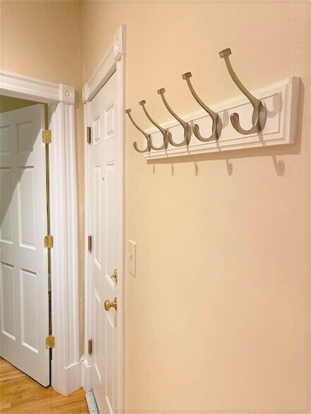 Building Photo - 880 Massachusetts Ave