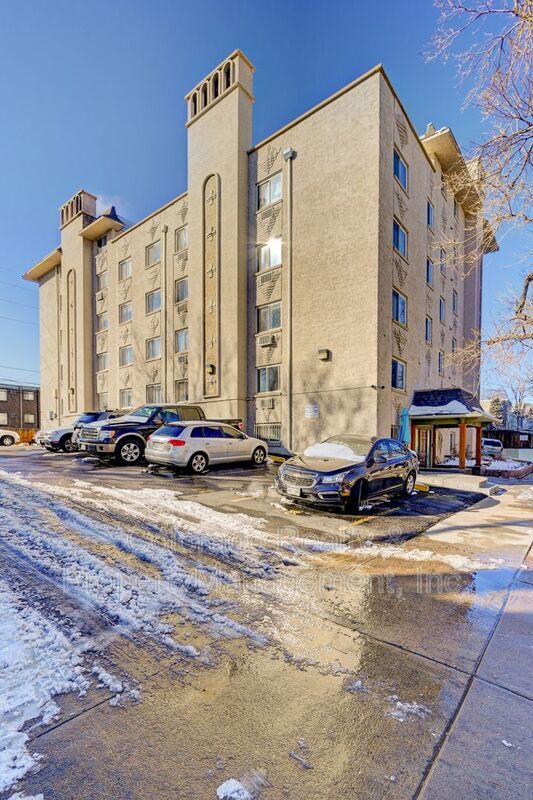 Primary Photo - 1125 N Washington St