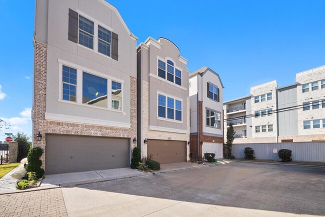 Building Photo - 6755 Highclere Manor Ln