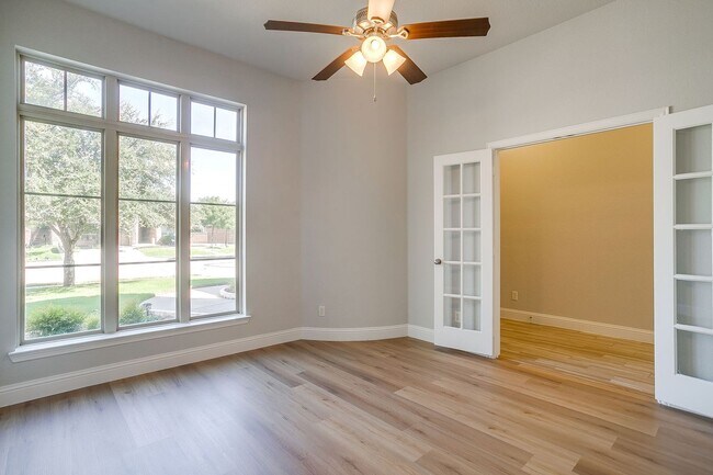 Building Photo - 9737 Rio Frio Trail