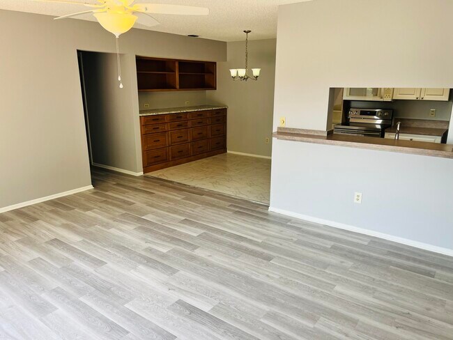 Building Photo - 4116 NW Cinnamon Tree Cir