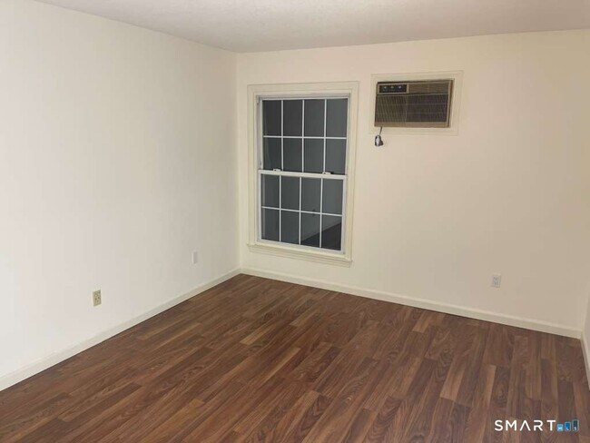 Building Photo - 34 A Padanaram Rd