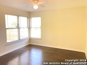 Building Photo - 210 Laddie Pl