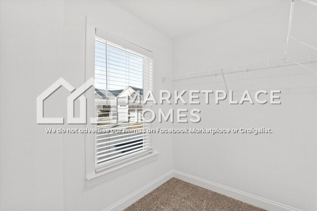 Building Photo - 128 Downsbury Rd