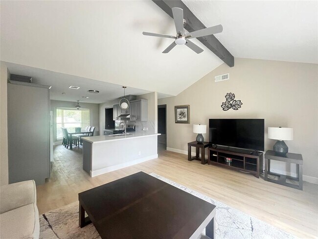 Building Photo - 1502 Chilton Ln