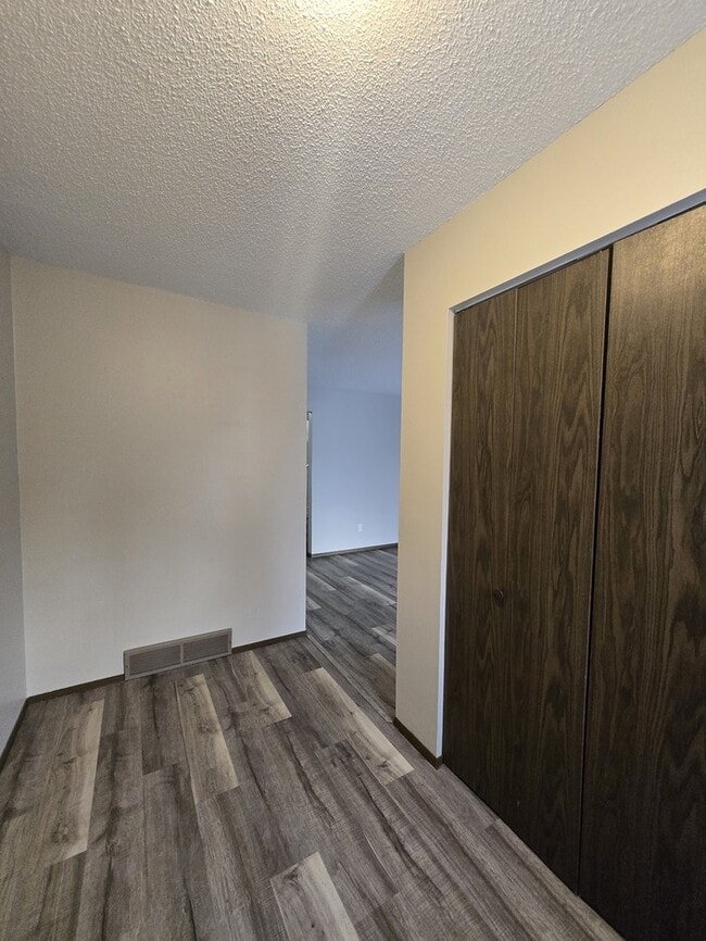 Building Photo - 918 N 39th St