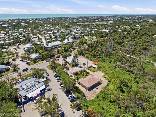 Building Photo - 1046 Periwinkle Way