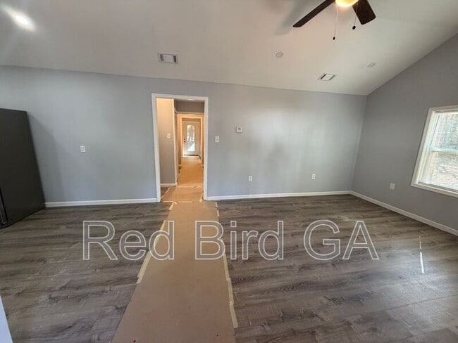 Building Photo - 311 Hunter St