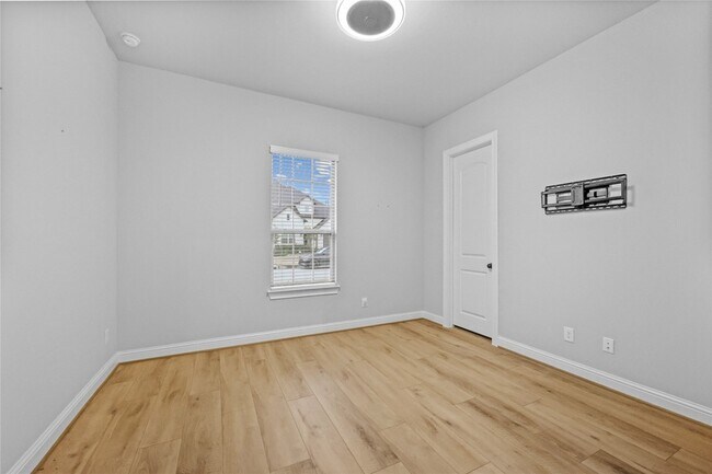 Building Photo - 28227 Cedar Peak Dr