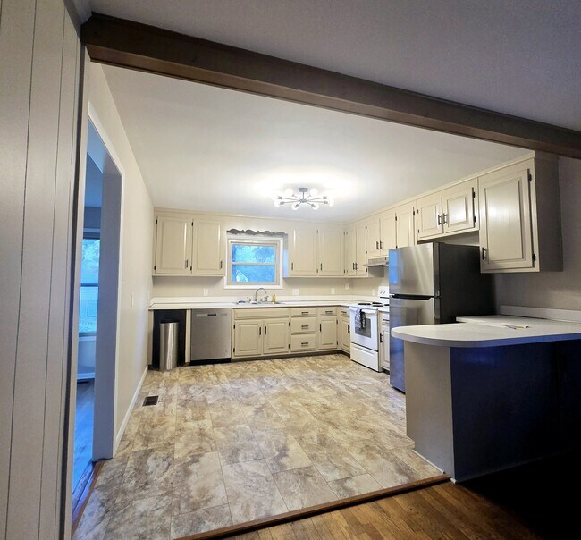 Building Photo - 109 Griffin St