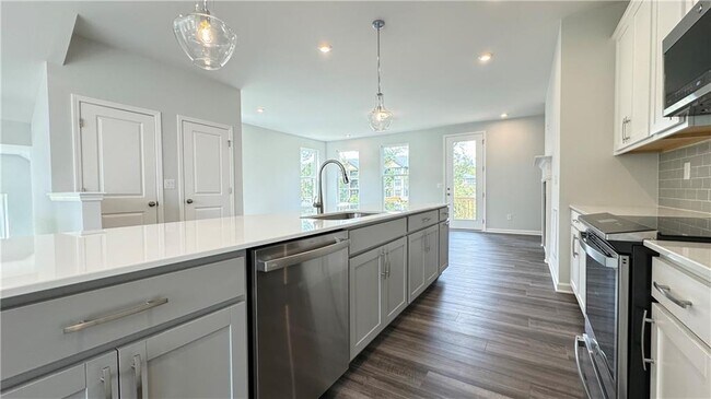 Building Photo - 1479 Creekside Cir NW