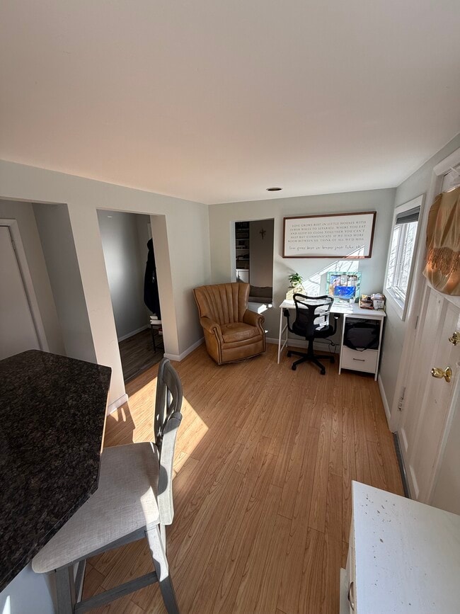 Building Photo - 248 Douglas Pike