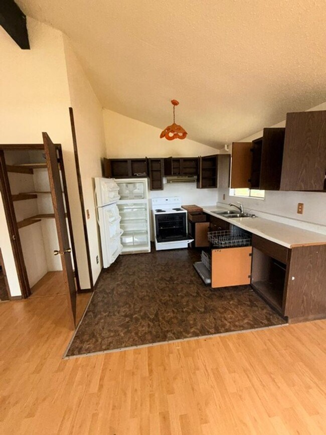 Building Photo - 2bd House Located in Ocean Shores