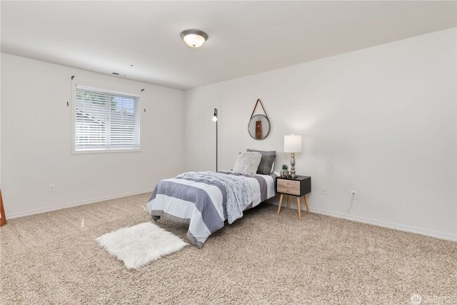 Building Photo - Trails at Tiburon Townhome