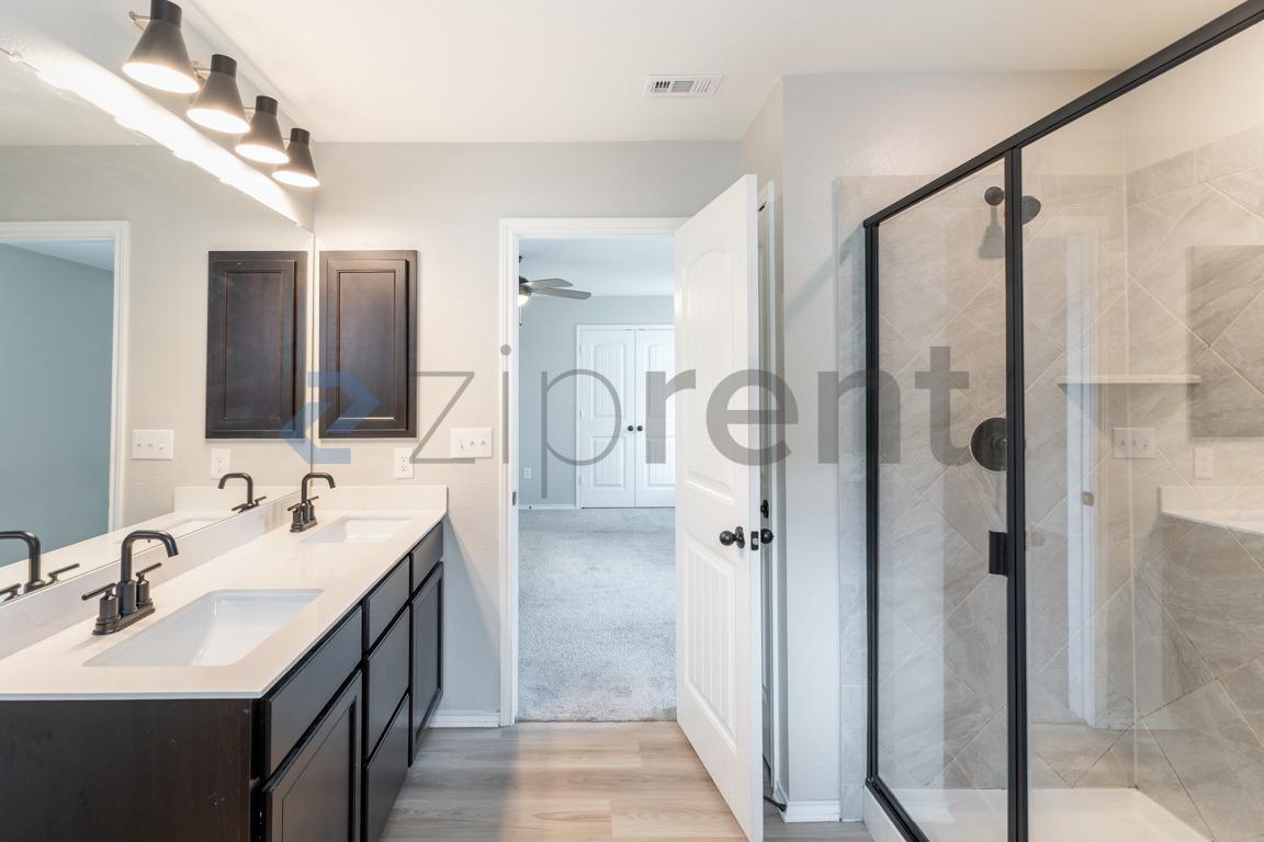 Building Photo - 6420 Carriage Pines Dr