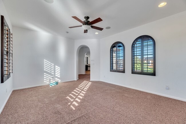 Building Photo - Highly Upgraded SPACIOUS home in desirable Aviano in Desert Ridge!