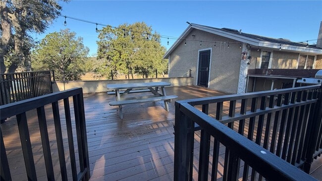 Building Photo - 2101 Good Homes Rd