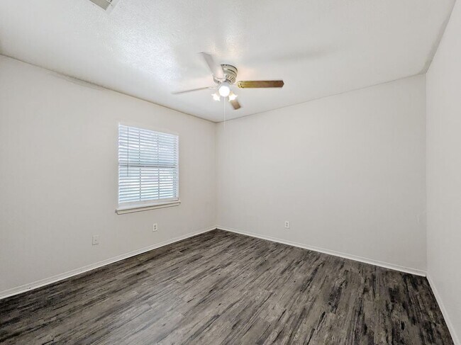 Building Photo - 602 Heritage Hill Dr