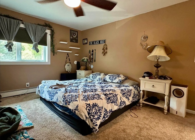 Building Photo - Take $500 off 1st month’s rent!4 bedroom /...