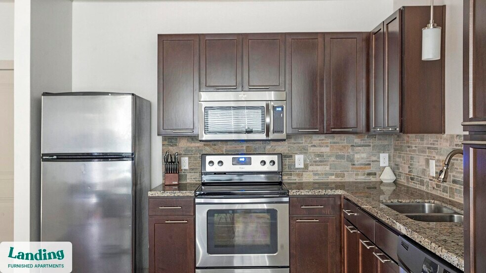 Building Photo - 10800 Lakeline Blvd