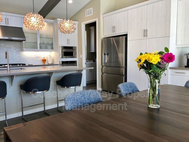 Building Photo - 4141 Sadao Ct